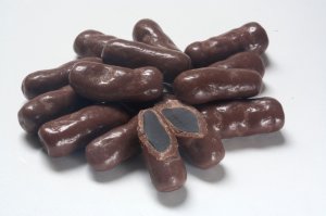 milk-chocolate-liquorice-bullets-01